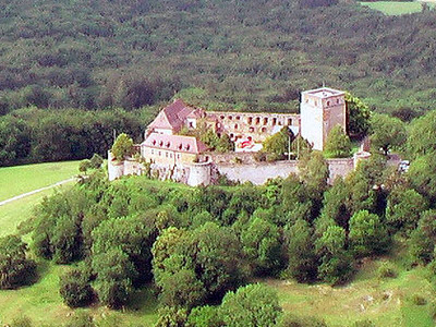 Von Pegasus2 - Selbst fotografiert, Gemeinfrei, https://commons.wikimedia.org/w/index.phcu!drid=2250056 Giechburg